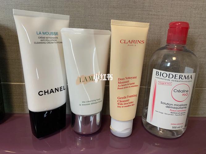 图片都是目前正在使用的产品,只想和大家分享下 ☝chanel 洗面奶